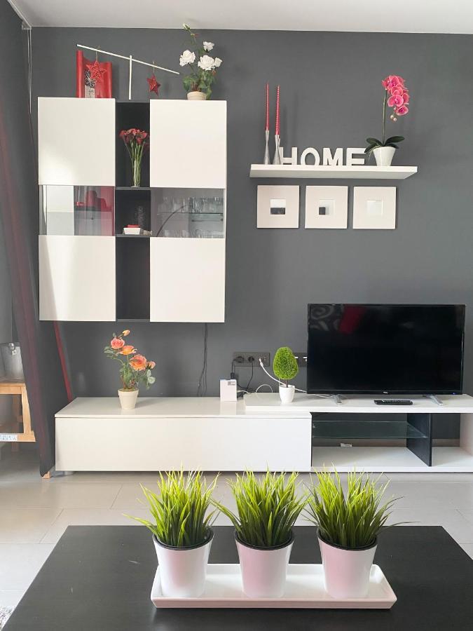 Oasis Beach Apartments Alicante Dış mekan fotoğraf